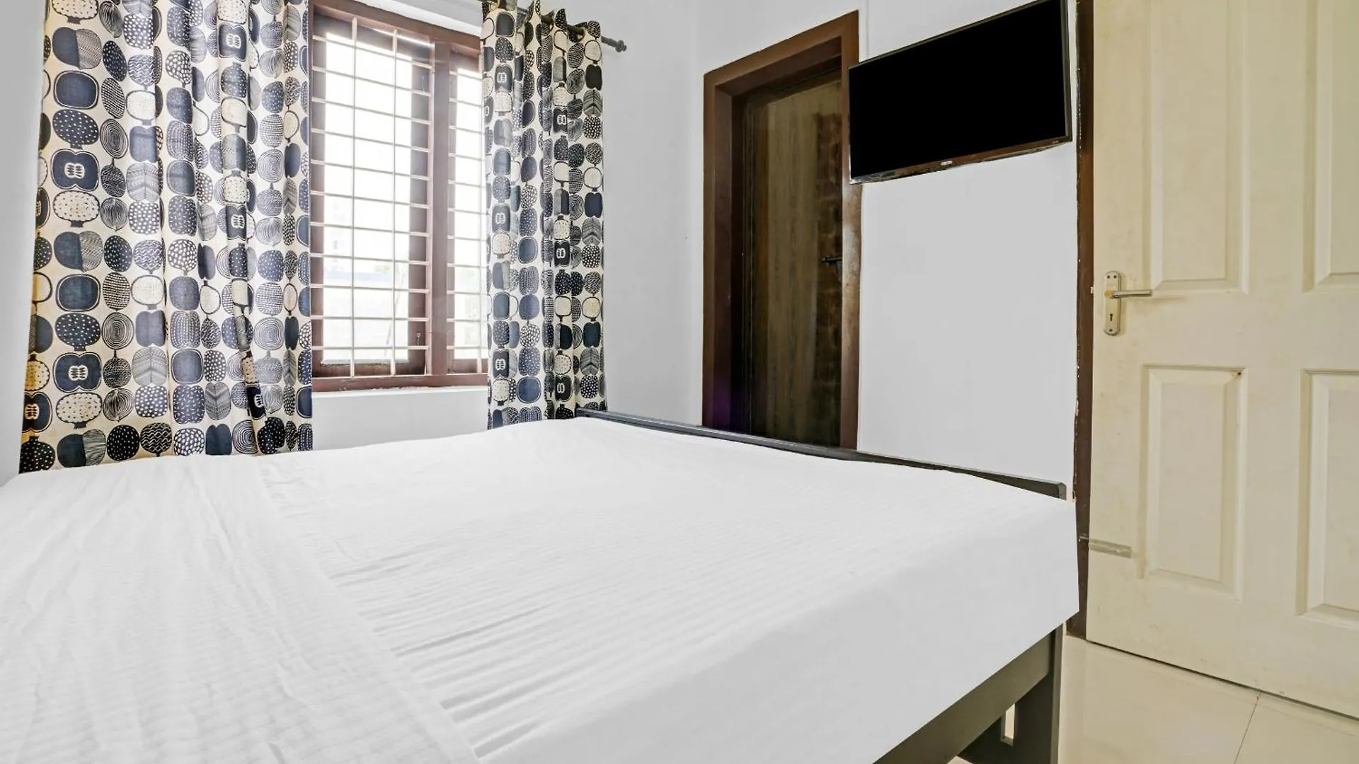 Hotel O Cochin Airport Apartments Alwaye 3*,  India