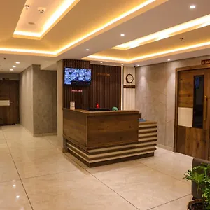 Hotel Mezkar Residency
